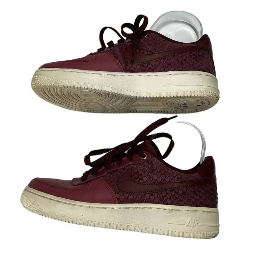 NIKE Air Force 1 Maroon Snake Skin SZ 5Y